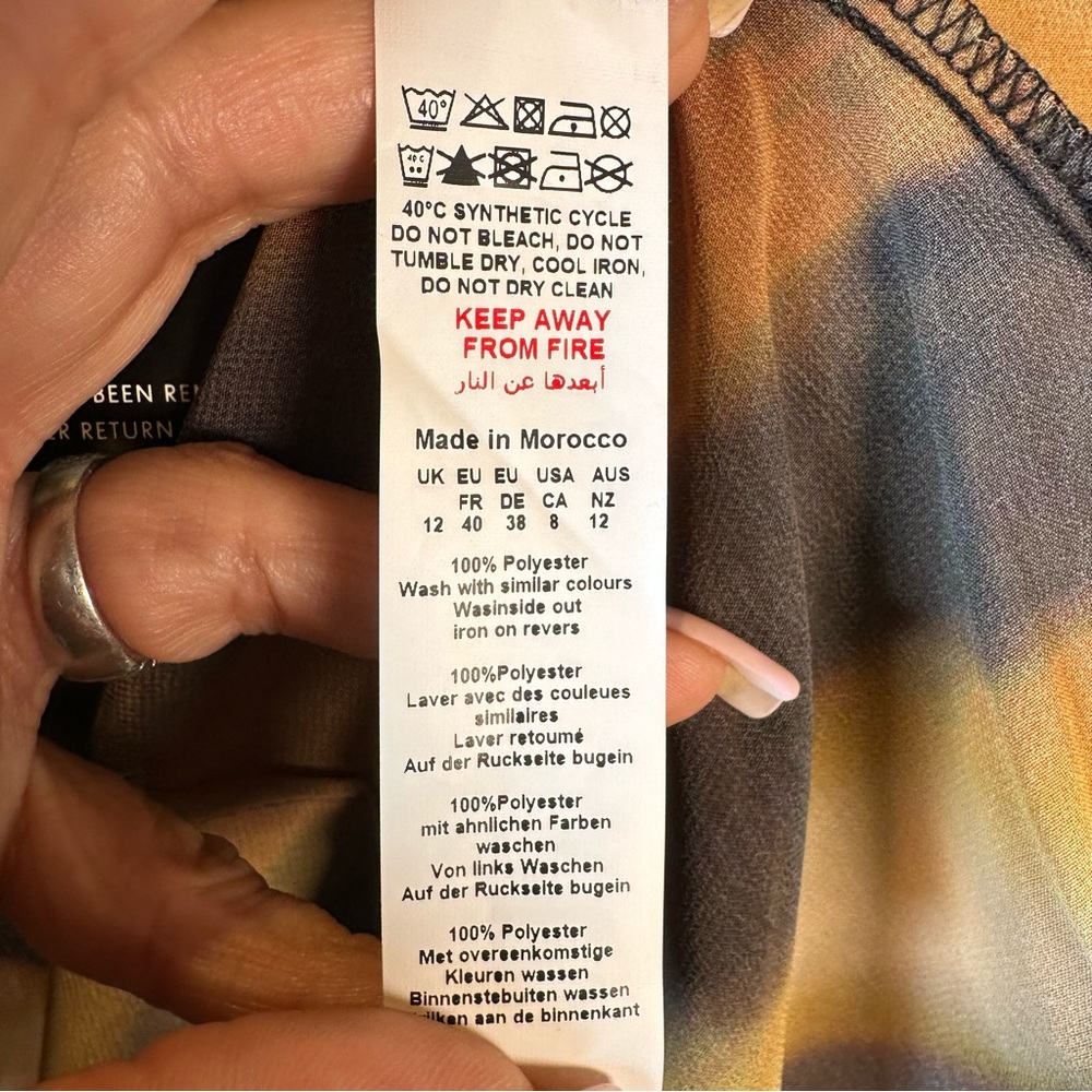 PrettyLittleThing Button Down Shirt NWT - Picture 8 of 9